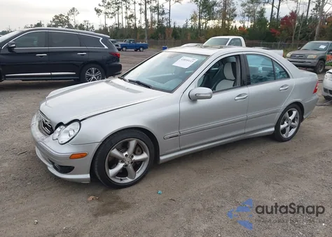 2005 Mercedes-Benz C 230 Kompressor Sport z USA, uszkodzony, nr VIN WDBRF40J95F622394